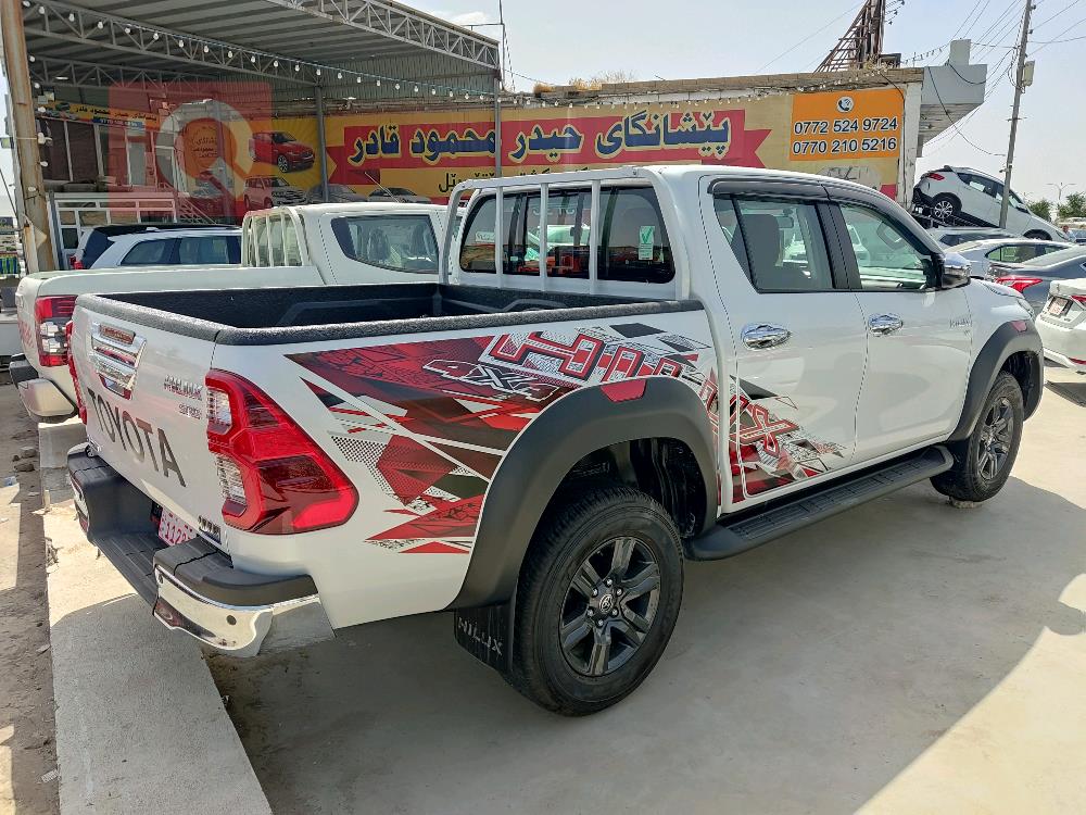 Toyota Hilux
